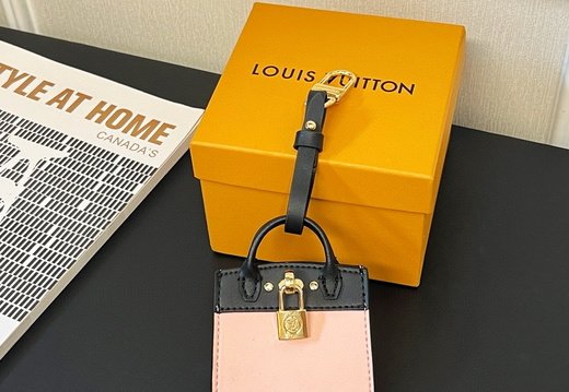 LV Micro Bag Pendant 001