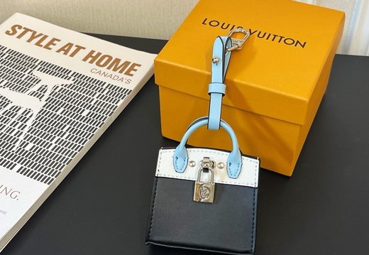 LV Micro Bag Pendant 002