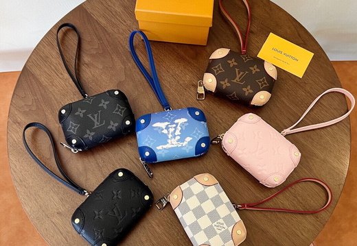 LV Micro Bag Pendant 016