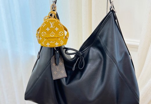 LV Micro Bag Pendant 049