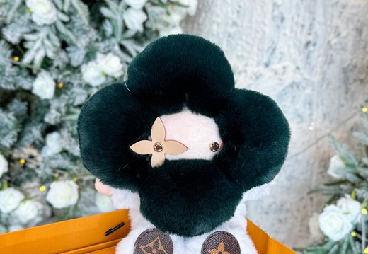 LV Vivienne Doll 025