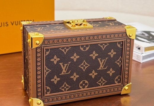 LV tissue box 041
