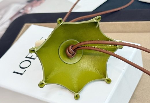 LOEWE A031 202509200040