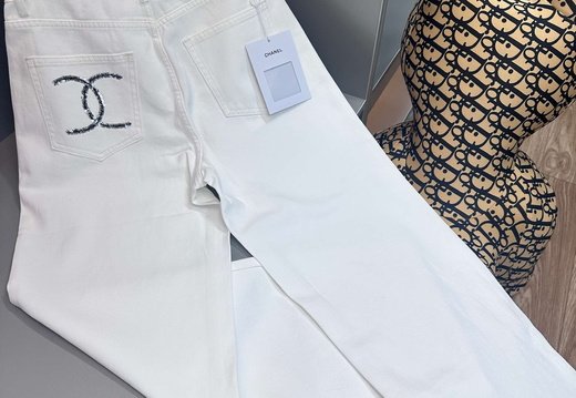 Chanel A023 20250814 0018.