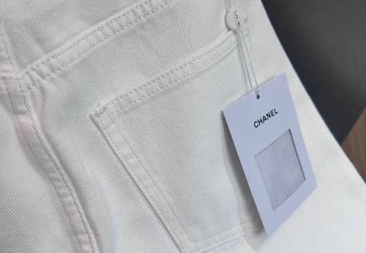 Chanel A023 20250814 0020.