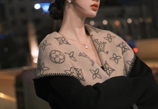 LV Clothes A029 202509200008