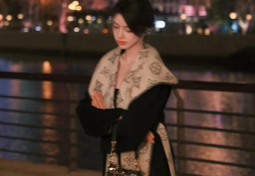 LV Clothes A029 202509200010