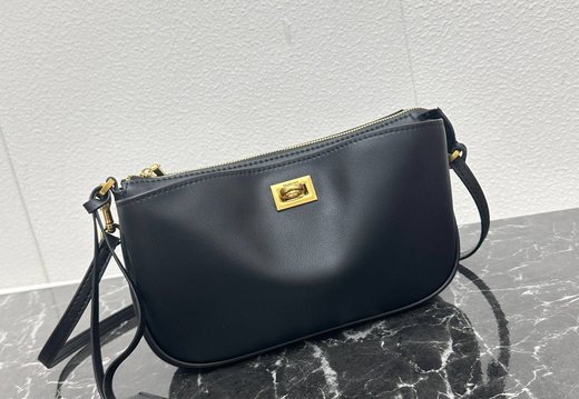 Balenciaga A008 20250330 0002