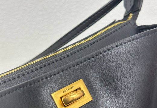 Balenciaga A008 20250330 0006