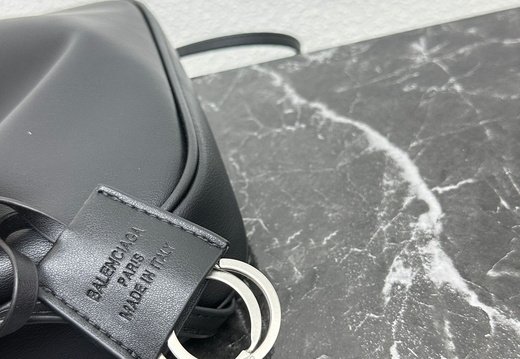 Balenciaga A008 20250330 0018