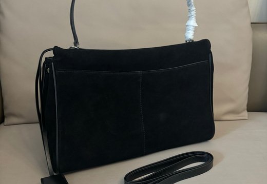 Balenciaga A008 20250330 0023