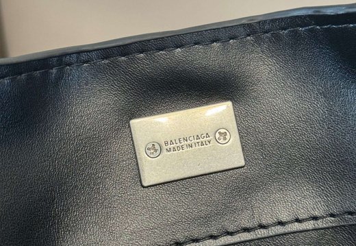 Balenciaga A008 20250330 0026