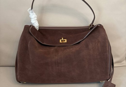 Balenciaga A008 20250330 0038