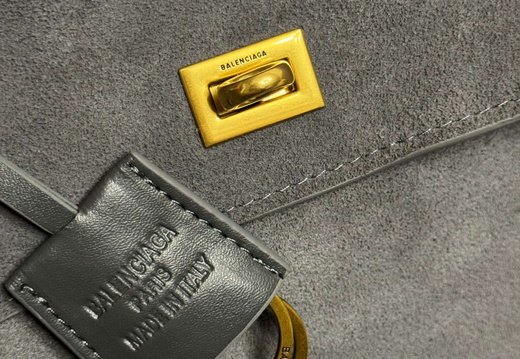 Balenciaga A008 20250330 0044