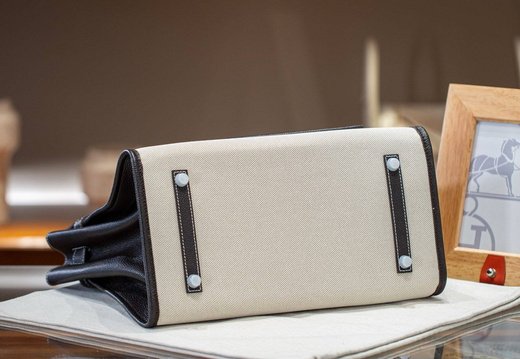 Hermes A008 20250330 0016