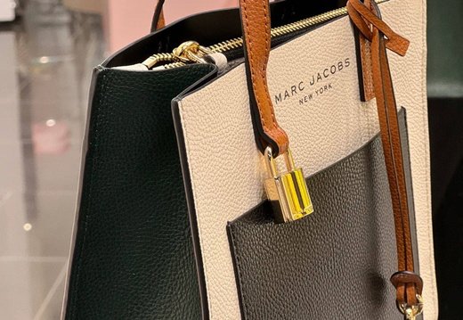 Marc Jacobs A008 20250330 0003