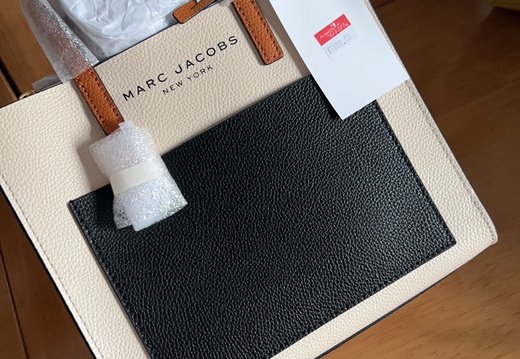 Marc Jacobs A008 20250330 0005
