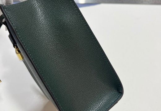 Marc Jacobs A008 20250330 0017