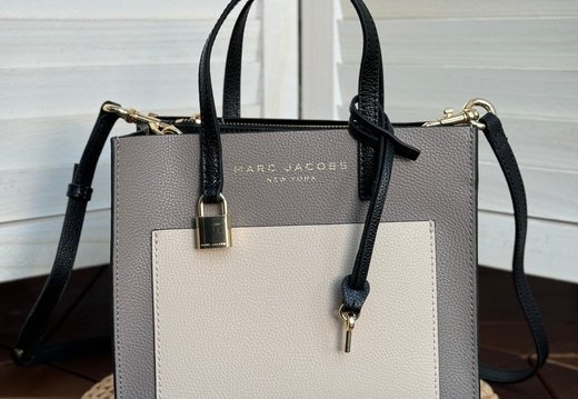 Marc Jacobs A008 20250330 0020