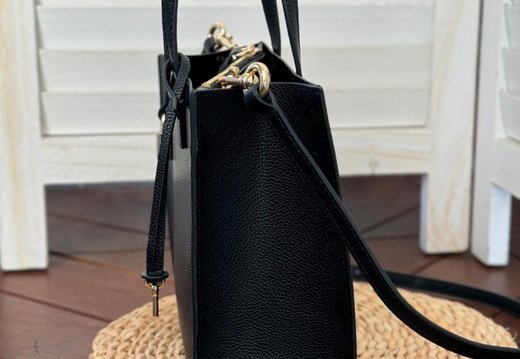 Marc Jacobs A008 20250330 0042