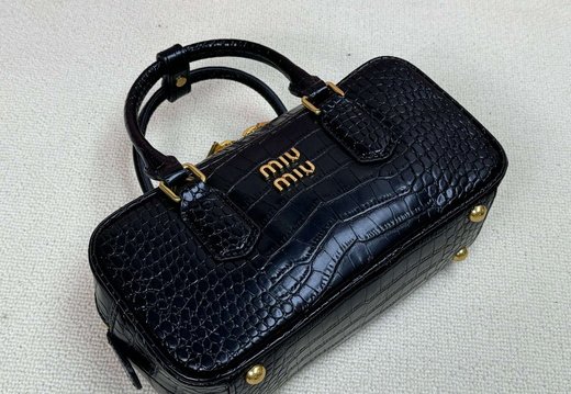Miumiu A008 20250330 0035