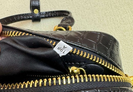 Miumiu A008 20250330 0038