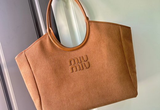 Miumiu A008 20250330 0048