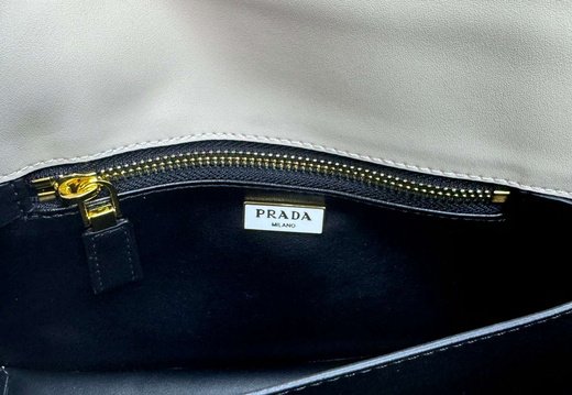 Prada A008 20250330 0011