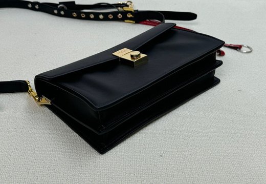 Prada A008 20250330 0018