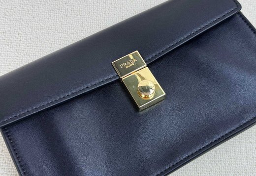 Prada A008 20250330 0019