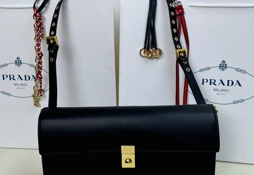 Prada A008 20250330 0032