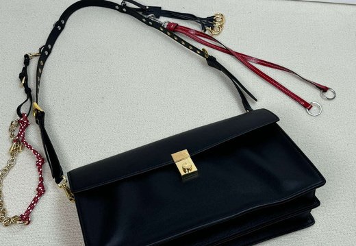 Prada A008 20250330 0036