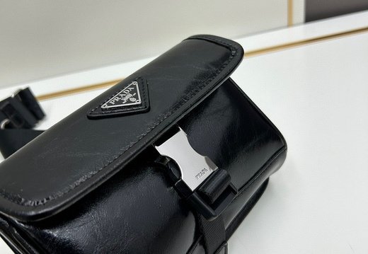 Prada A008 20250330 0044