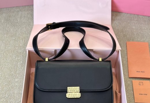 Handbag Miumiu Original 0019