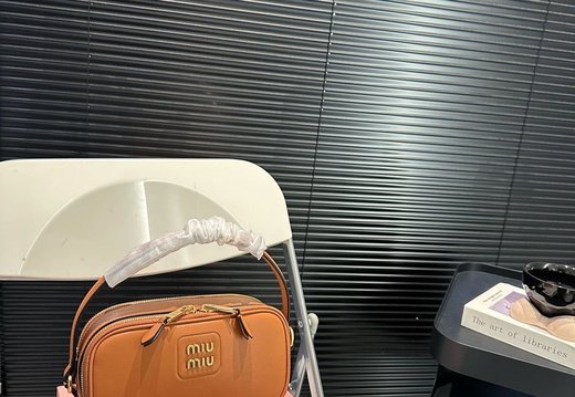 Handbag Miumiu Original 0034