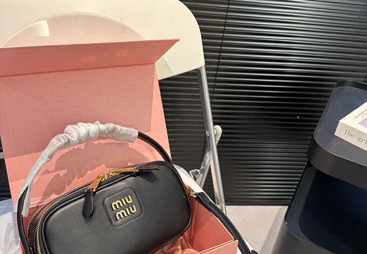 Handbag Miumiu Original 0038