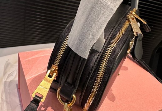 Handbag Miumiu Original 0043