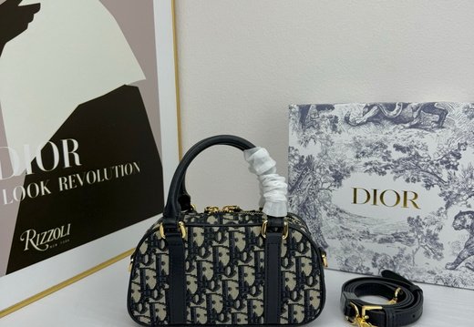 Dior A001 20250430 0032