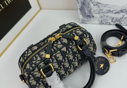 Dior A001 20250430 0035