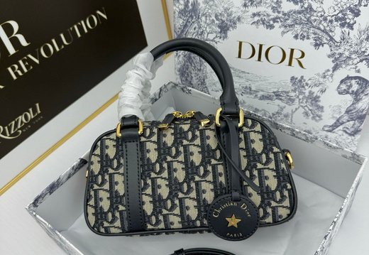 Dior A001 20250430 0039