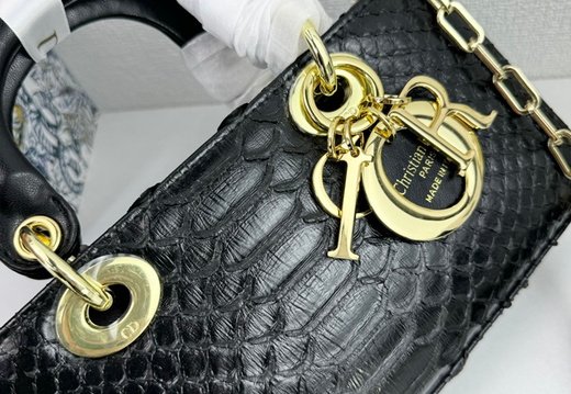 Dior A001 20250430 0044