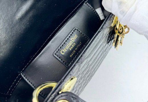 Dior A001 20250430 0045