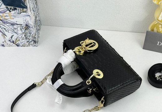 Dior A001 20250430 0048