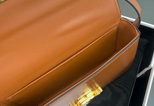 Celine A002 20250430 0006