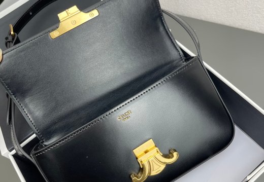 Celine A002 20250430 0016