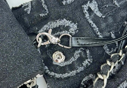 Chanel A002 20250430 0019