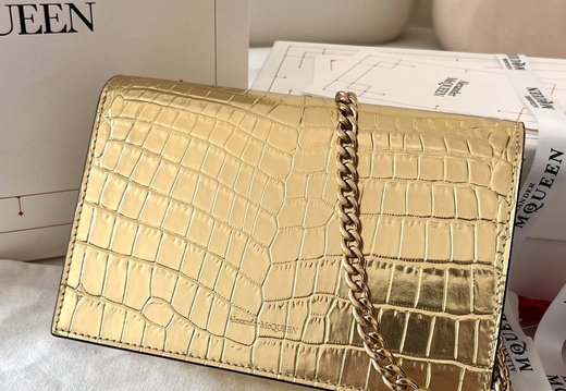 A011 ALEXANDER MCQUEEN 202503200016