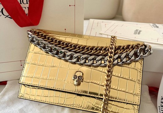 A011 ALEXANDER MCQUEEN 202503200018