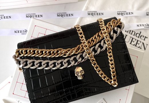 A011 ALEXANDER MCQUEEN 202503200036