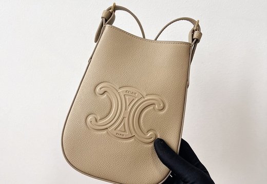 A011 Celine 202503200038